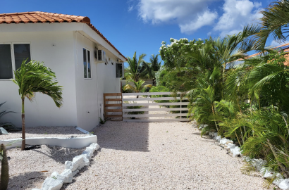 Marbella Estate Jan Thiel fully furnished -  gated community - Jacuzzi - puclic  Pool - Include garden maintenance
