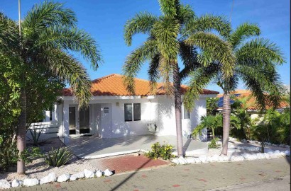 Marbella Estate Jan Thiel fully furnished -  gated community - Jacuzzi - puclic  Pool - Include garden maintenance