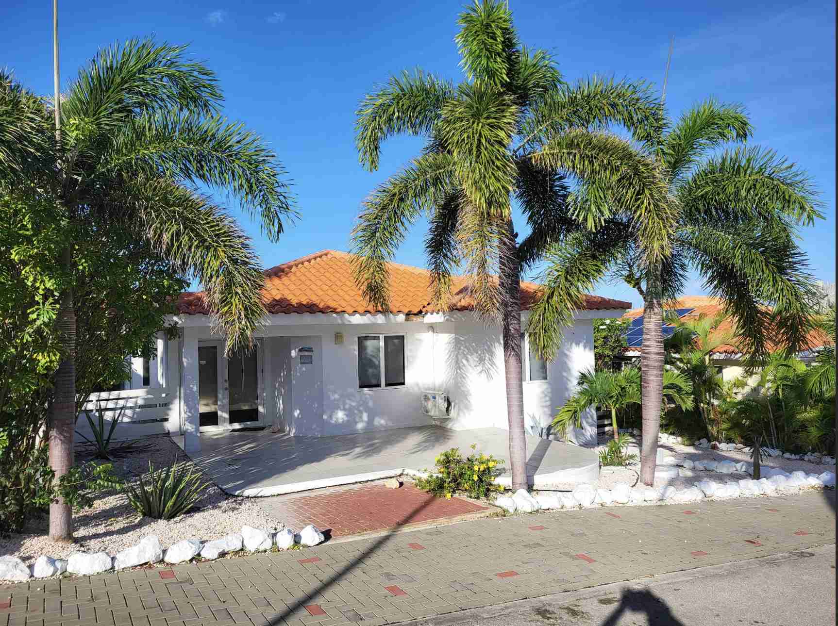 Marbella Estate Jan Thiel fully furnished - gated community - Jacuzzi - puclic Pool - Include garden maintenance Marbella Estate Jan Thiel fully furnished - gated community - Jacuzzi - puclic Pool - Include garden maintenance